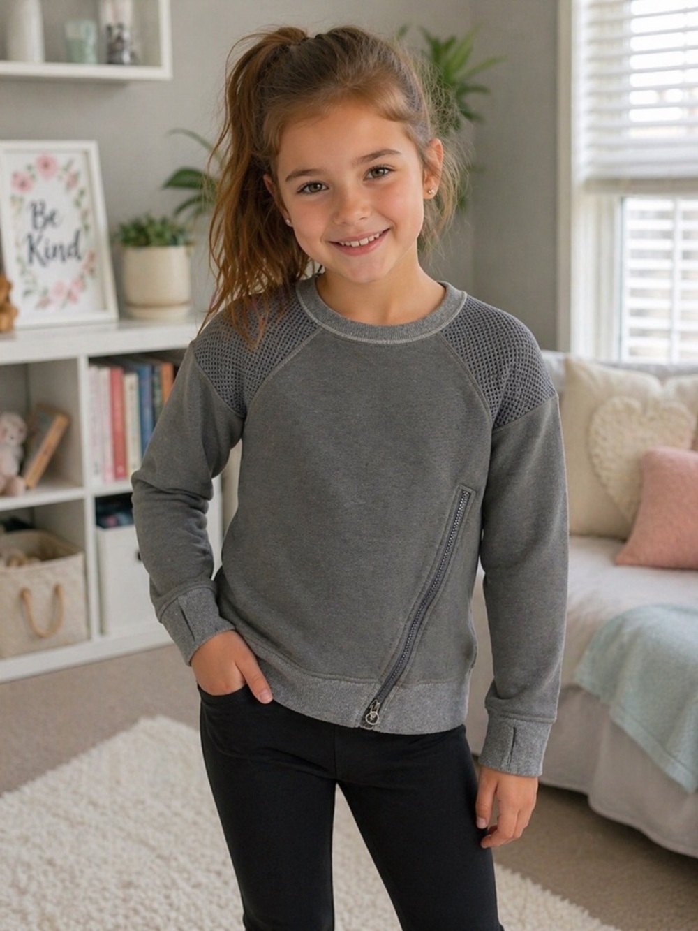 Ivivva Girls Size 8 Gray Sweatshirt Athleisure Pullover Thumbholes Lululemon